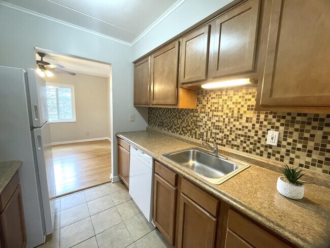 Foto del edificio - 5148 E Willock Rd