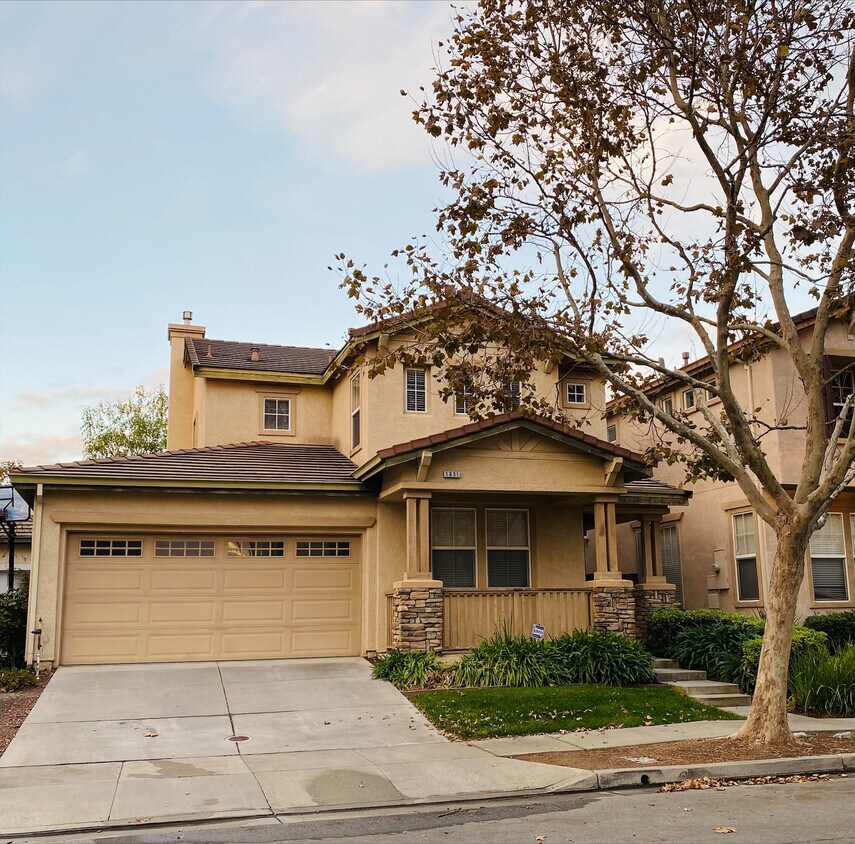Primary Photo - 1651 Pala Ranch Cir
