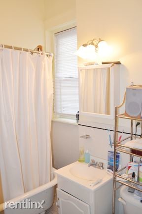 Studio, 1 bath - 62 Queensberry St # 124-2 - Studio, 1 bath  - 62 Queensberry St # 124-2