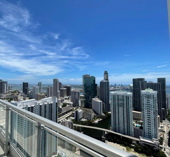 Building Photo - 92 SW 3rd St