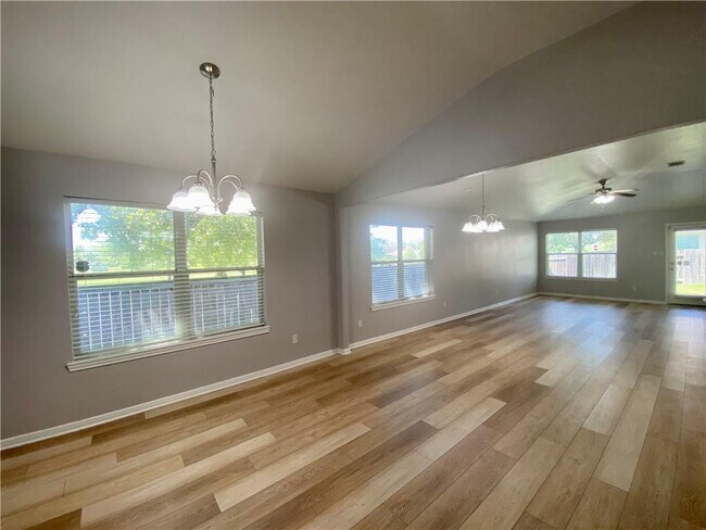 Building Photo - 4307 Fairway Path