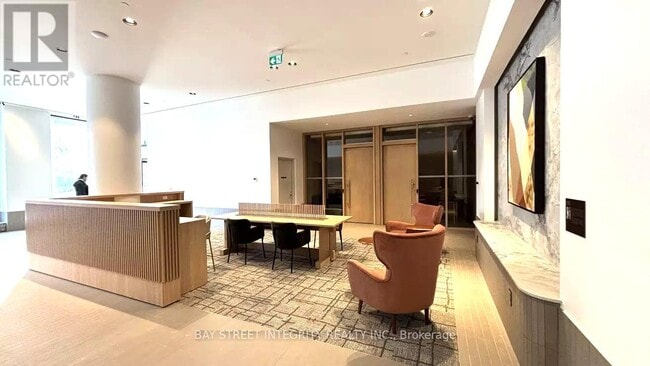 Building Photo - 395 Square One Dr