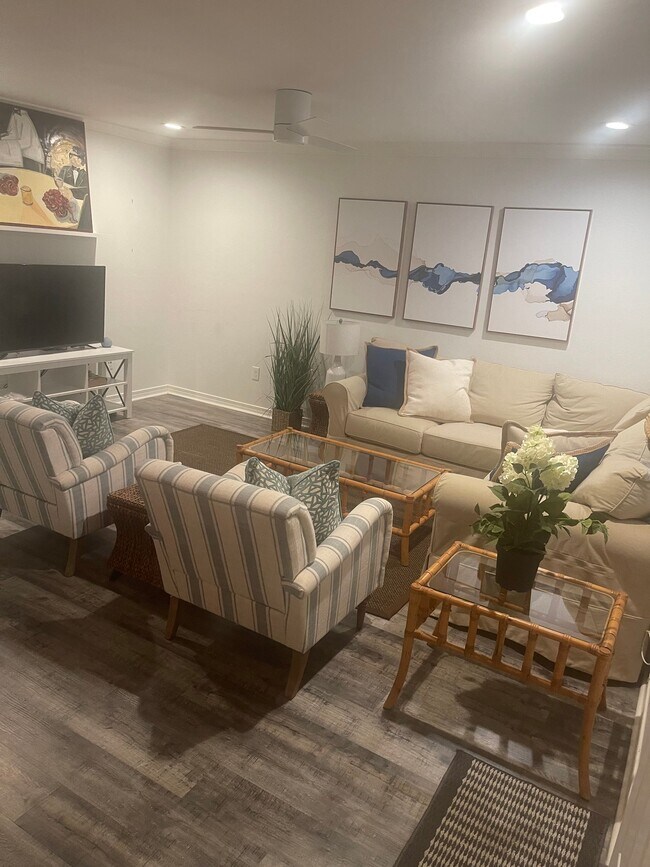 Foto del edificio - 1282 Beach Blvd
