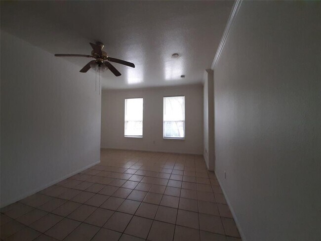 Building Photo - 4542 Otterbury Dr