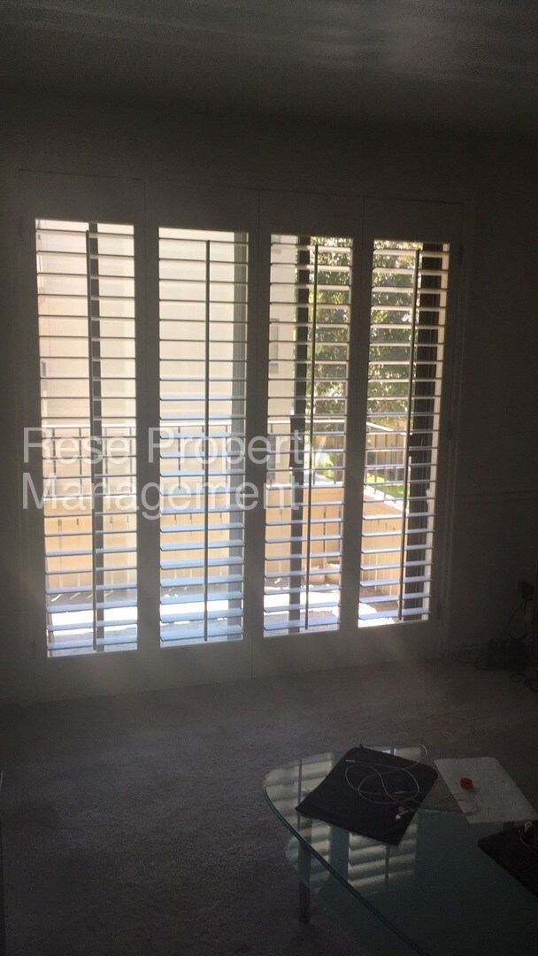 Building Photo - Remodeled 2 Bed 2 Bath Towne Park Condo!!