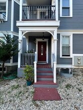 Building Photo - 88 Day St