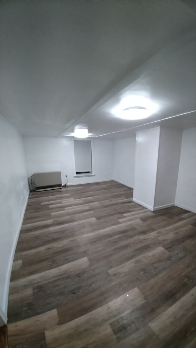 Building Photo - 8 Spofford St