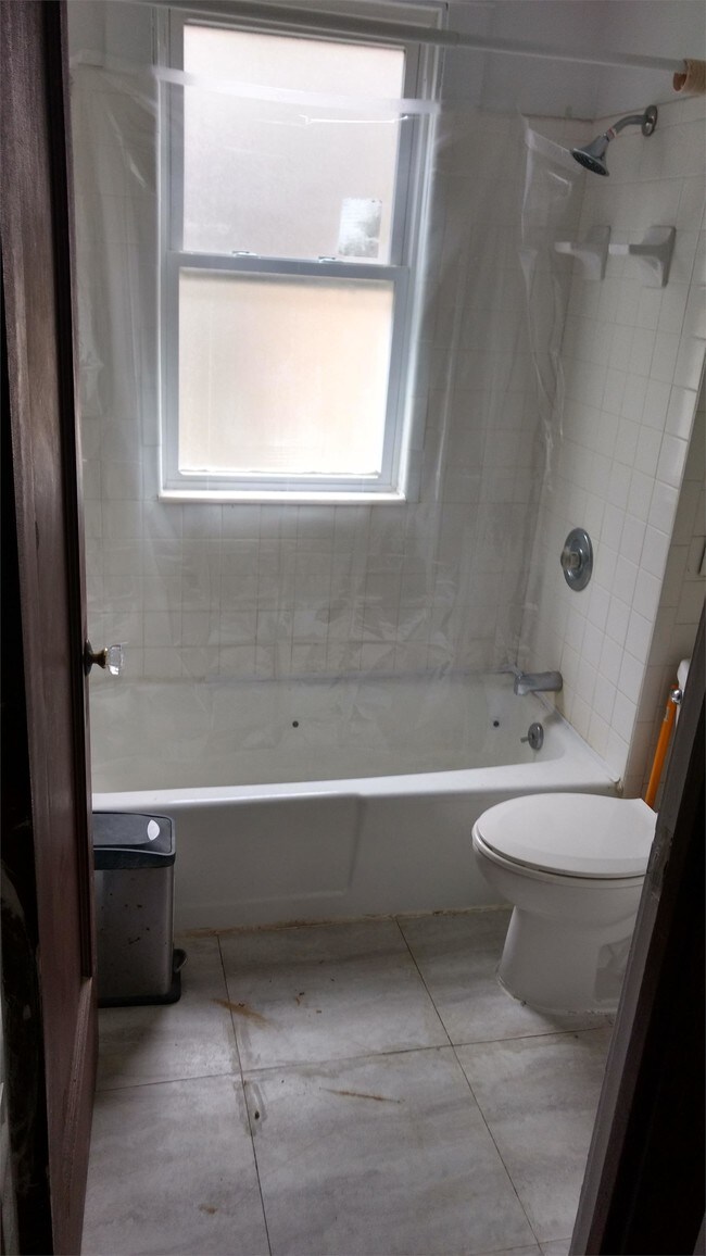 Foto del edificio - 227 E 30th St