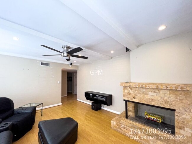 Foto del edificio - 3443 Burritt Way