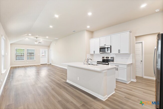 Foto del edificio - 4262 Winston Wy