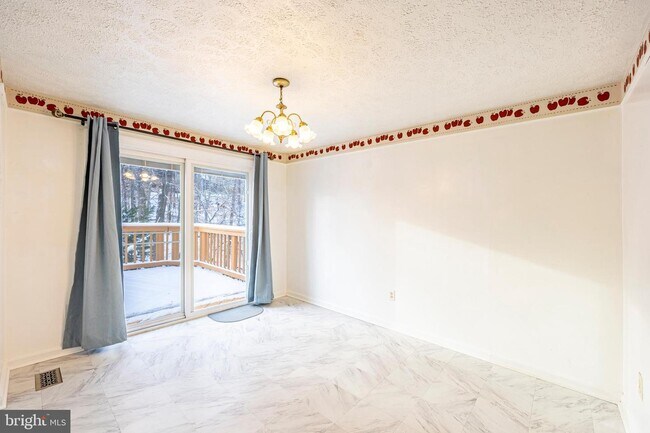 Foto del edificio - 7584 Aspenpark Rd