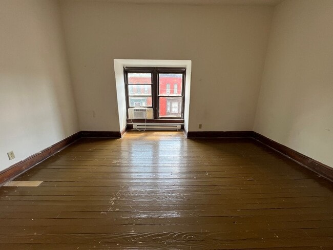 Foto del edificio - 347 E King St