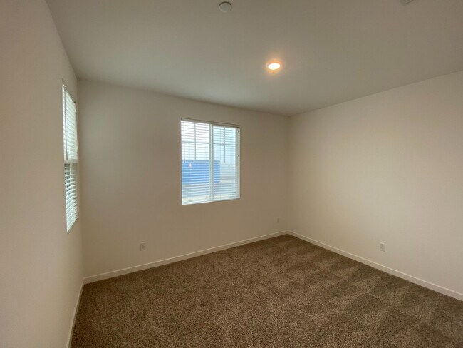 Foto del edificio - Beautiful 3 Bedroom 2 Bath Home for Rent -...