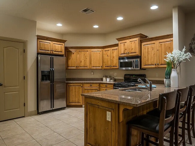 Cocina - 2819 S Grass Valley Dr