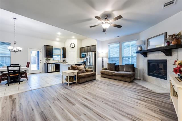 Foto del edificio - 6221 Sutton Fields Trail