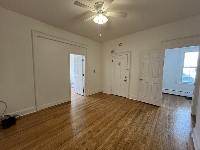 Foto del edificio - 191 N Hamilton St