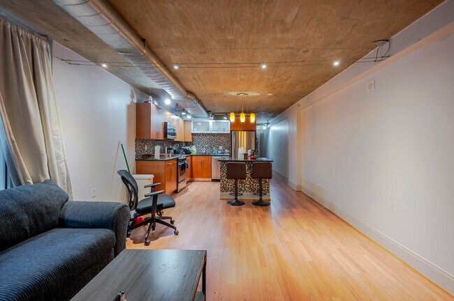 Building Photo - 929 Florida Ave NW