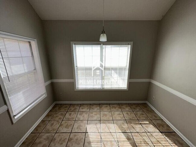 Foto del edificio - 4023 Lucinda - Available Now!