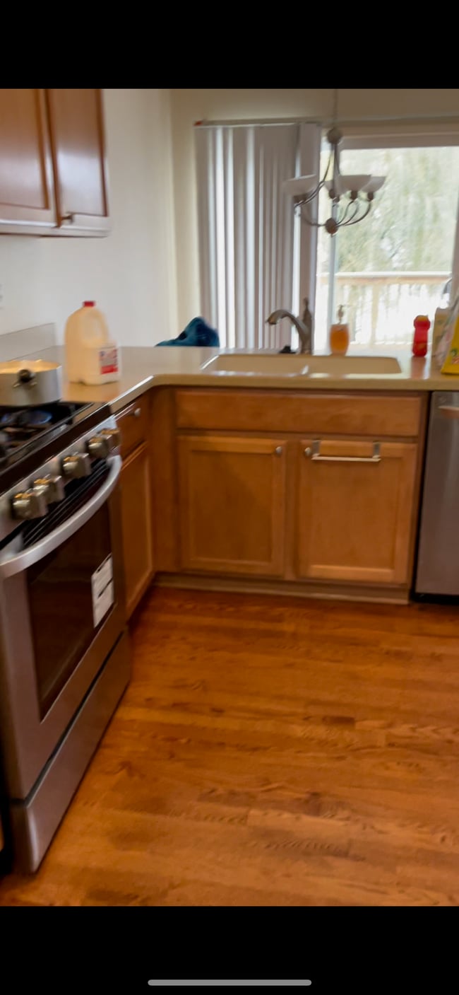 Foto del edificio - 23950 Noble Dr