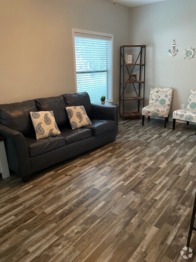 Apartments for rent in Switzerland FL with Hardwood Floors 1 Rentals