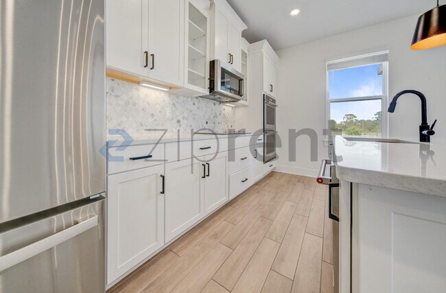 Foto del edificio - 534 Sun Chaser Dr