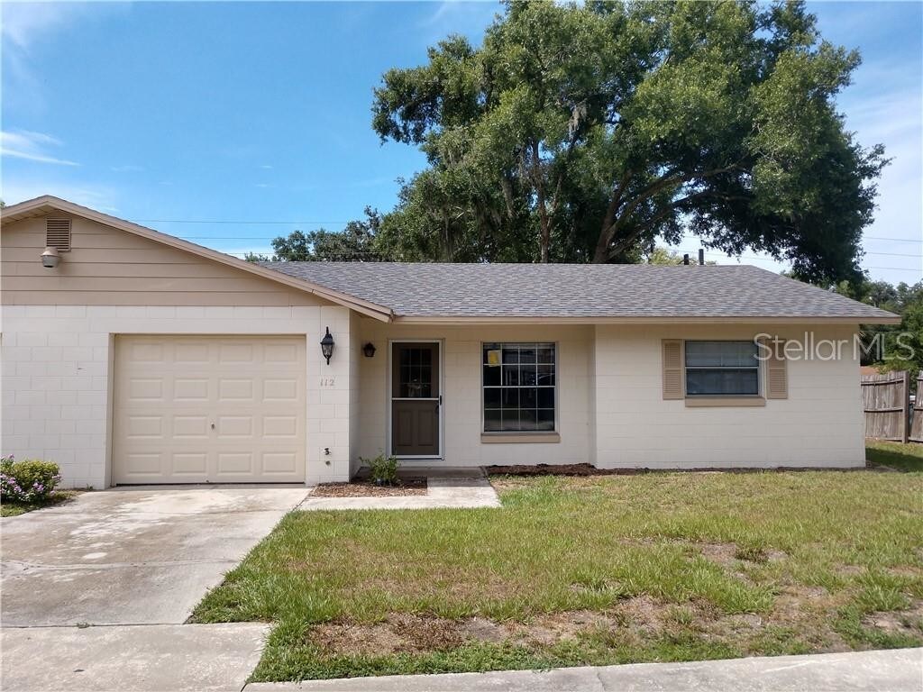 112 S Rhodes St, Mount Dora, FL 32757 Townhome Rentals in Mount Dora