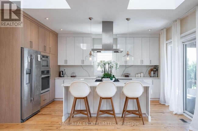 Photo du bâtiment - 15724 Hurontario St