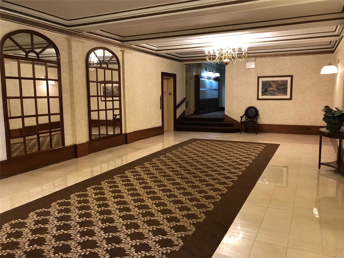 Foto del edificio - 623 Central Ave