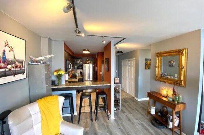 Foto del edificio - 5455 N Sheridan Rd