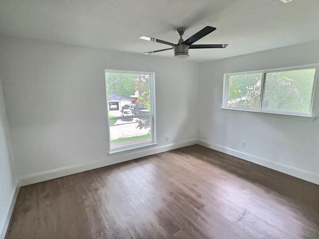 Building Photo - 16314 Timber Valley Dr