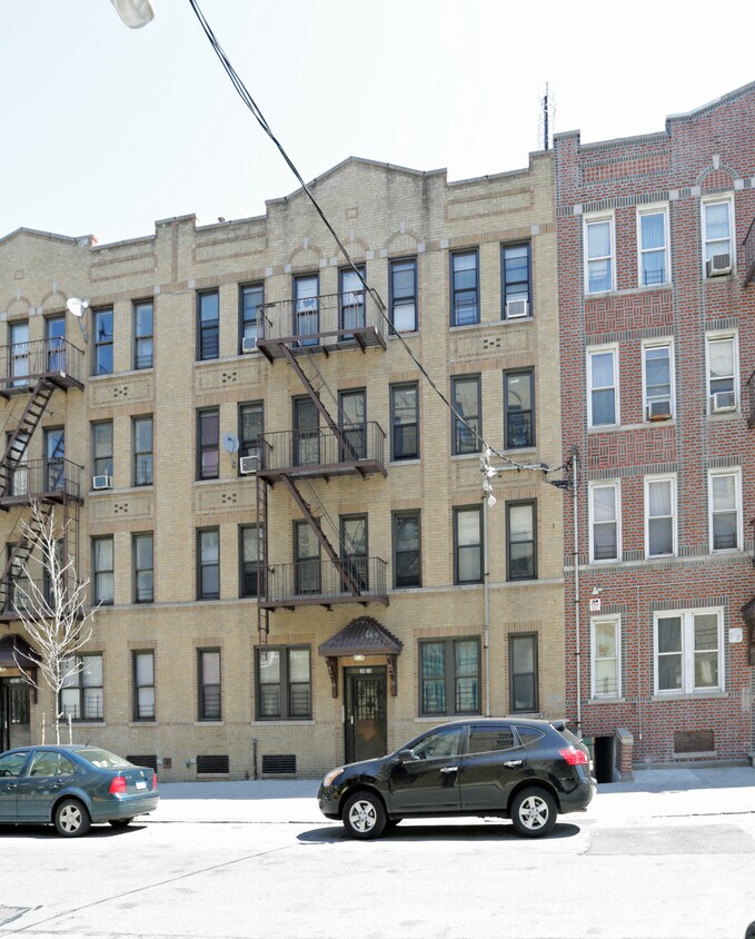 Foto principal - 3018 Holland Ave