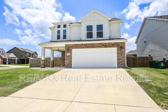 Building Photo - 2011 Wildflower Dr