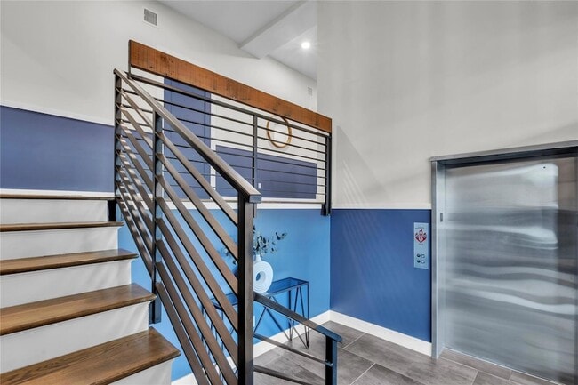Foto del edificio - 185-191 Ashford Avenue Unit