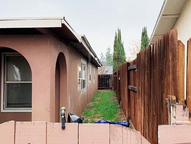 Foto del edificio - 1117 Sonora Ave Modesto, CA 95351