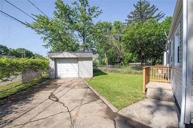 Foto del edificio - Matherson Avenue