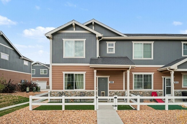 Photo - 305 Oriole Way Townhome