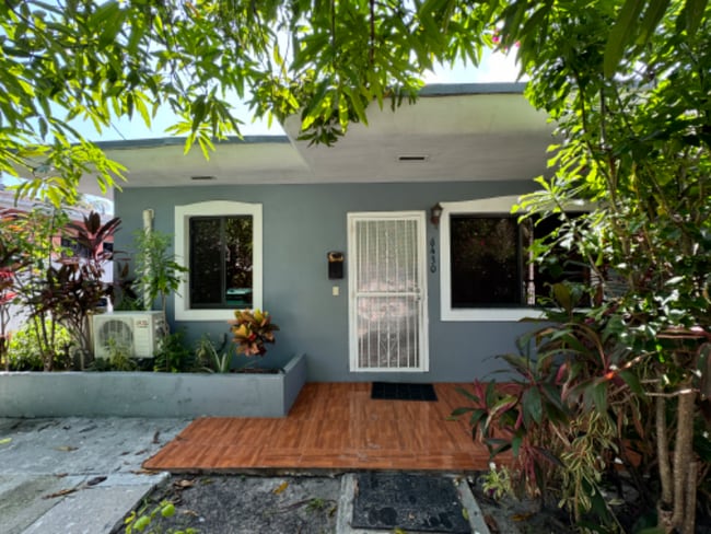 Foto del edificio - 6430 NE 1st Ct