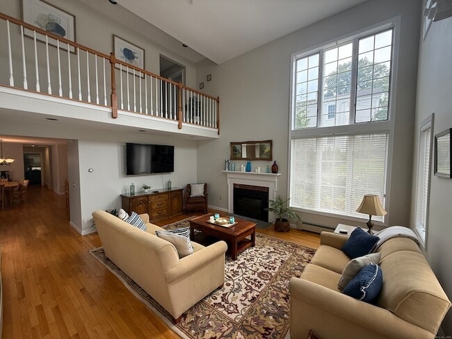 Photo - 99 Main St House