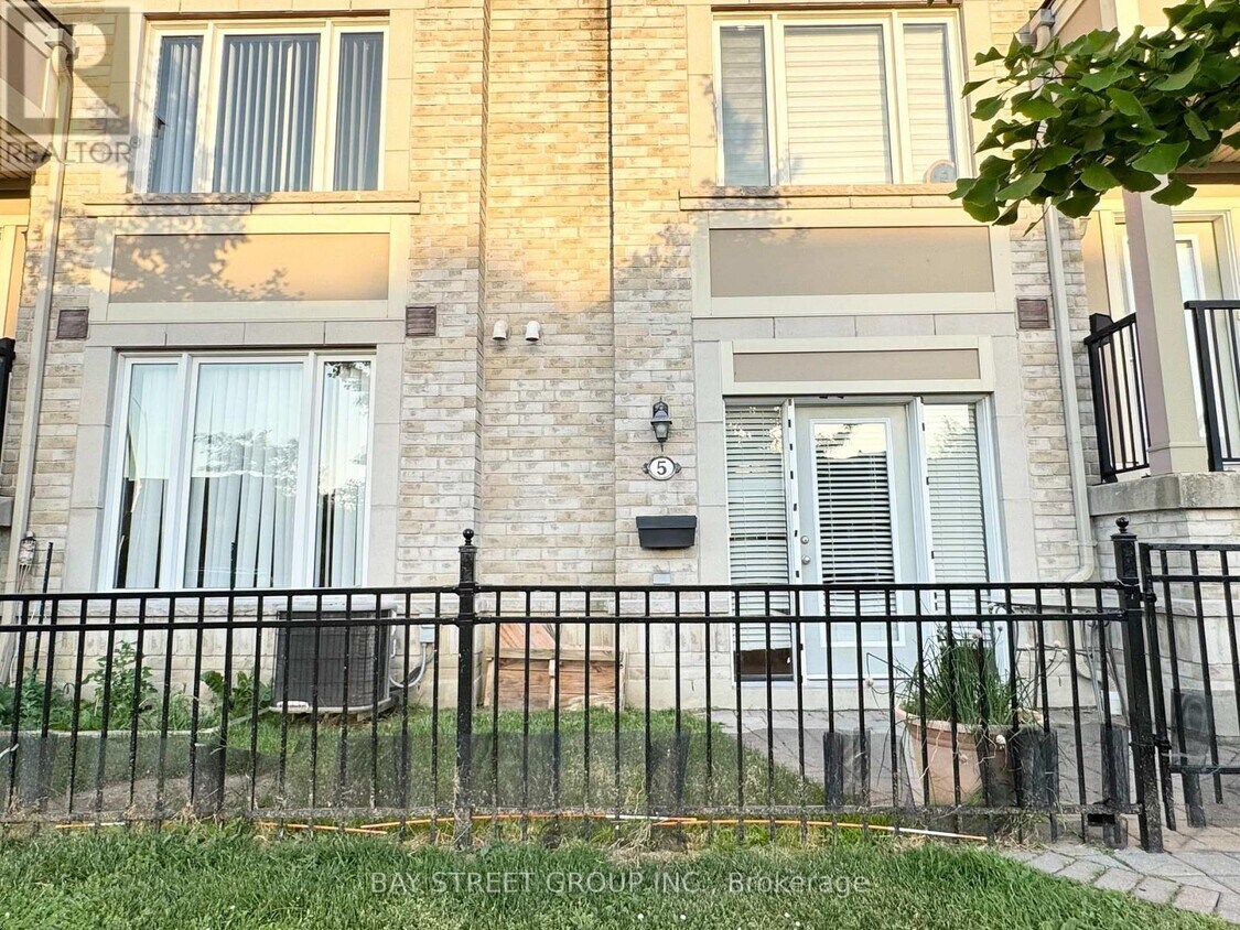 Photo principale - 3020-3020 Erin Centre Blvd