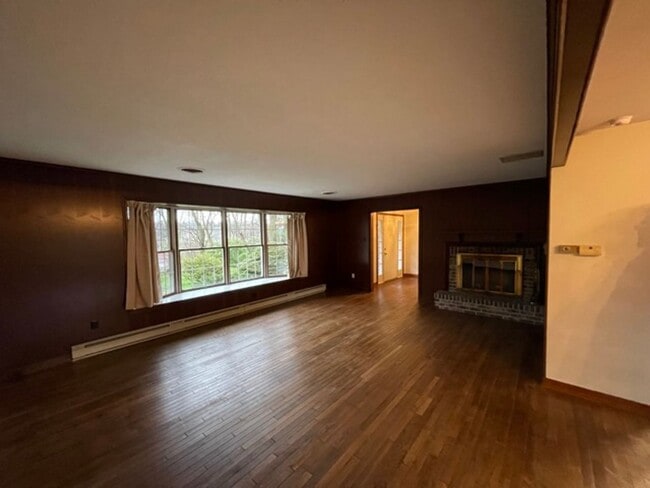 Foto del edificio - 735 E King St