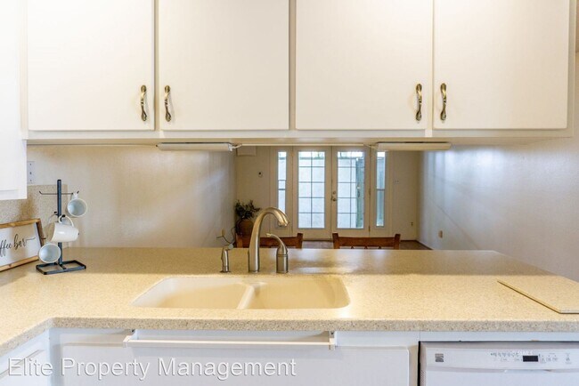 Foto del edificio - 3 br, 2 bath House - 1001 N Norma St