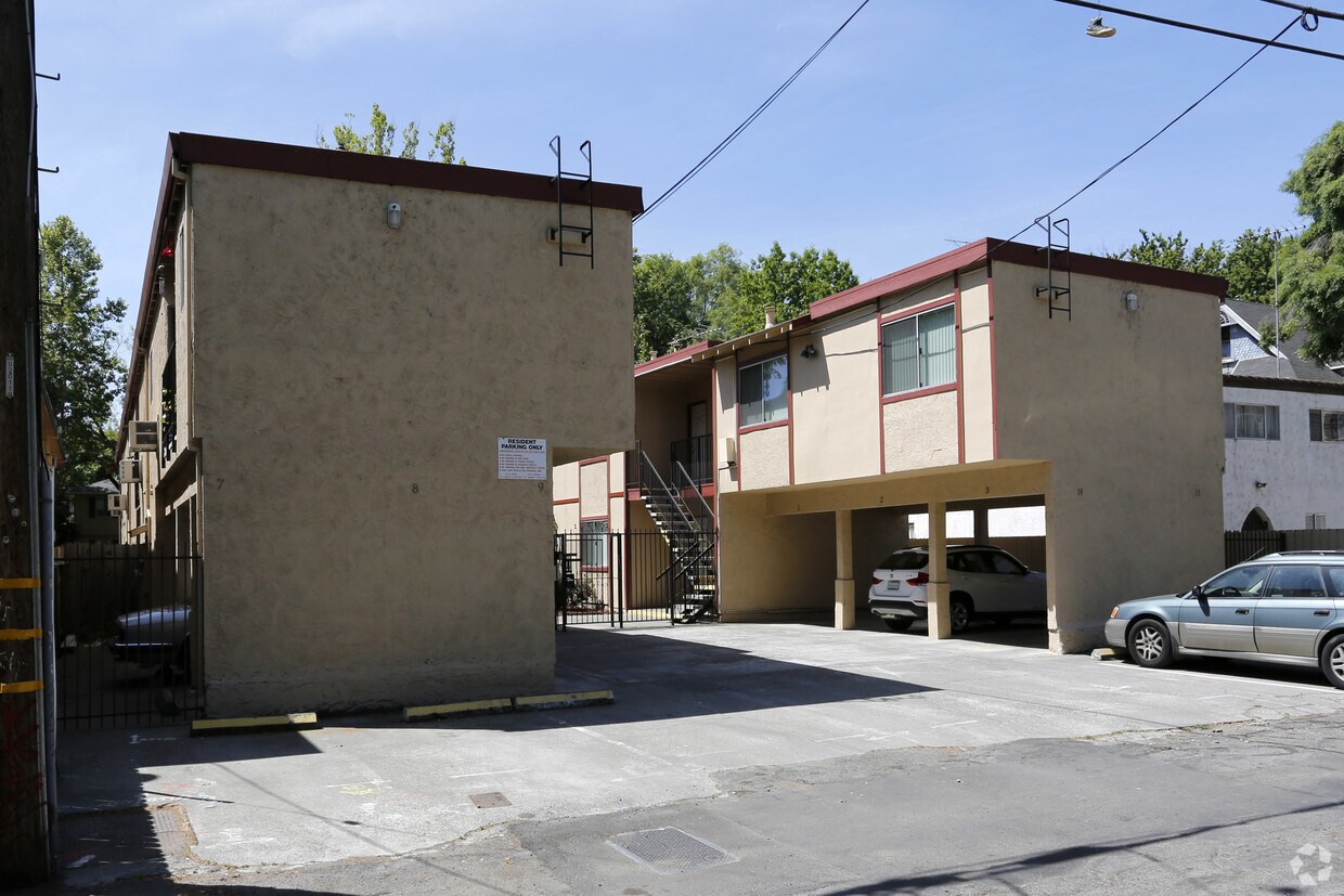 Foto del edificio - 2315-2317 N St