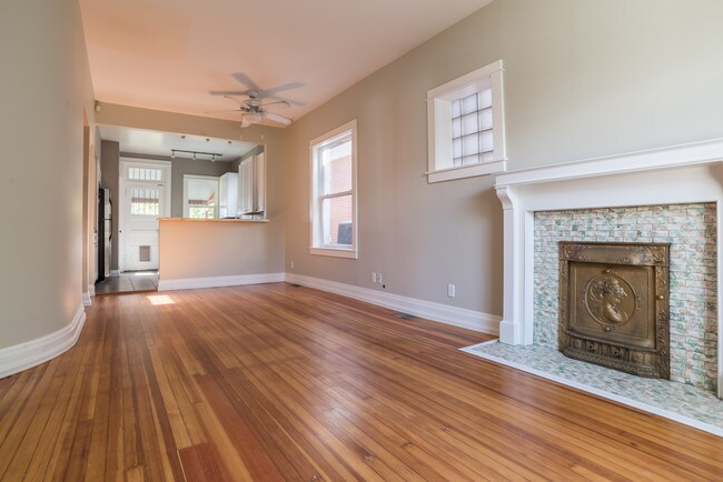 SALA DE ESTAR Y COMEDOR - 3944 Vallejo St