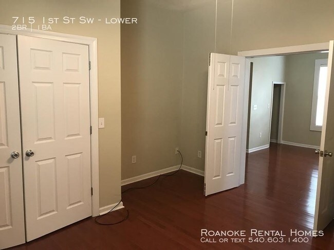 Building Photo - 2 bedroom in Roanoke VA 24016