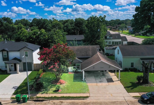 Building Photo - 3806 Cosby St