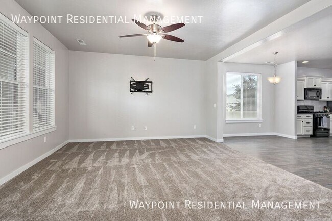 Foto del edificio - 1142 W Parkstone St