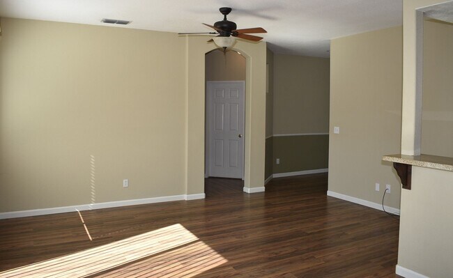 Building Photo - 8088 Ryan Taylor Way