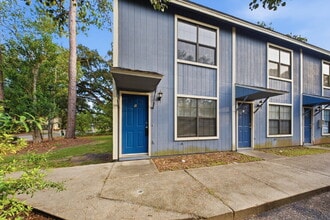 Building Photo - 132 Dixie Dr