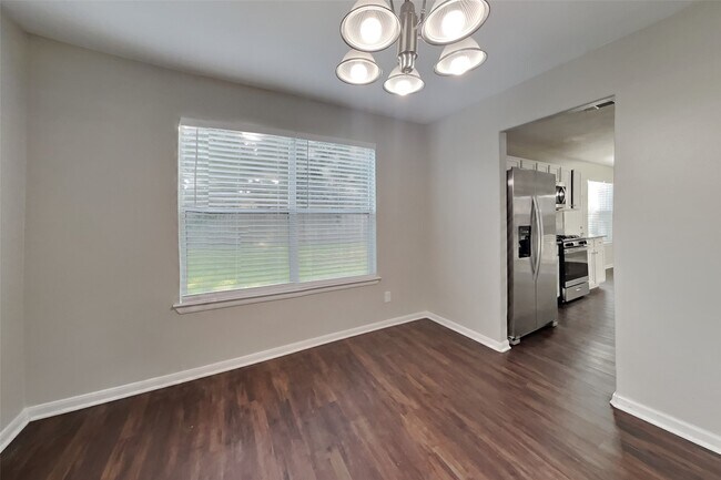 Foto del edificio - 29102 Fox Fountain Ln