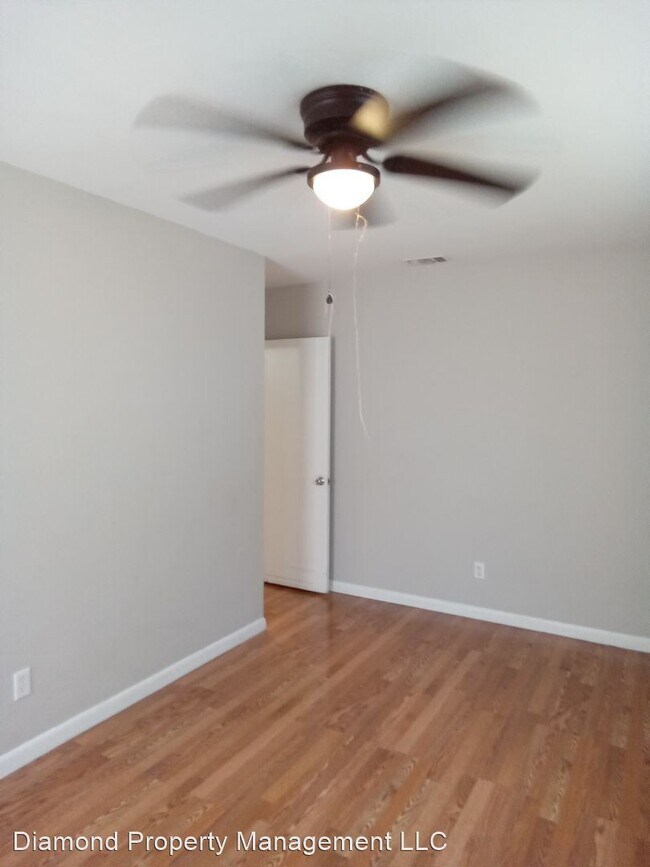 Foto del edificio - 3 br, 1 bath House - 1214 Gladiolus St.